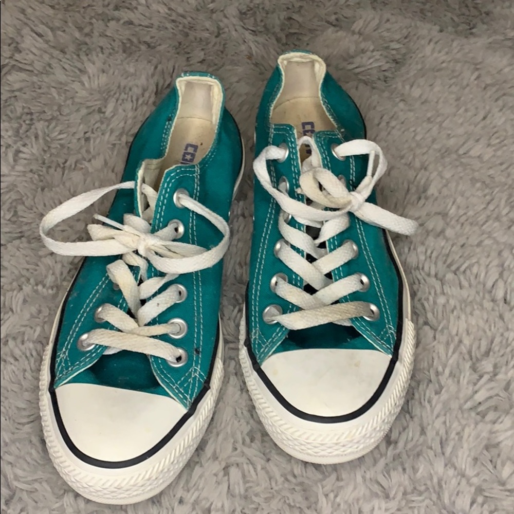 Turquoise chucks